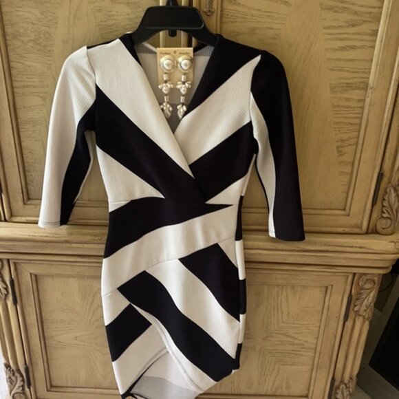 Women knee length drees - Picture 6 of 6